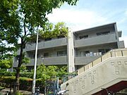 江坂駅より徒歩11分 3階 築34年10ヶ月の賃貸物件