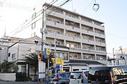 伊丹駅より徒歩3分 築37年 6階建の賃貸物件