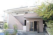 伊丹駅よりバス15分 徒歩2分 築23年4ヶ月 2階建の賃貸物件