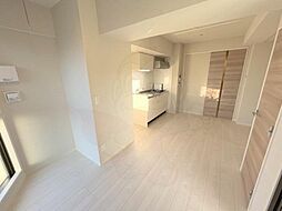 阪急神戸本線 十三駅 徒歩12分の賃貸マンション 8階ワンルームのリビング/ダイニング