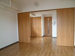 JR片町線(学研都市線) 津田駅 徒歩2分の賃貸マンション 5階2Kのリビング/ダイニング