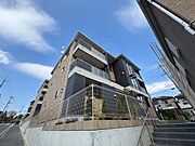 郡津駅より徒歩19分 新築 3階建の賃貸物件