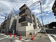 武庫之荘駅より徒歩13分 新築 3階建の賃貸物件