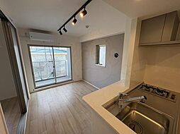 Live Flat塚本新北野 4階1LDKのリビング/ダイニング