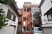 井高野駅より徒歩13分 築37年1ヶ月 3階建の賃貸物件