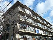 南茨木駅より徒歩18分 築39年2ヶ月 4階建の賃貸物件