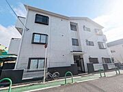 沢良宜駅より徒歩10分 築35年1ヶ月 3階建の賃貸物件