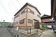 茨木市駅より徒歩10分 築27年4ヶ月 2階建の賃貸物件