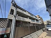 西宮北口駅より徒歩6分 築26年2ヶ月 3階建の賃貸物件