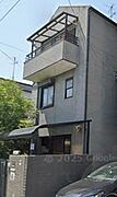 甲子園口駅より徒歩5分 築30年5ヶ月 3階建の賃貸物件