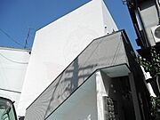 堺東駅より徒歩13分 1階 築9年6ヶ月の賃貸物件