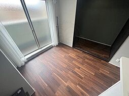 ジーイーオンズ 4階1LDKのリビング/ダイニング