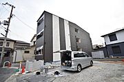 石津川駅より徒歩5分 3階 築5年7ヶ月の賃貸物件