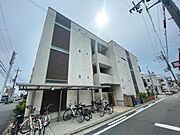 石津川駅より徒歩3分 3階 築9年2ヶ月の賃貸物件