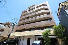 レシェンテ西梅田  ｜ 大阪府大阪市北区大淀中４丁目8番3号（賃貸マンション1LDK・1階・47.66㎡） その1