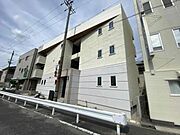 石橋阪大前駅より徒歩7分 3階 築2年1ヶ月の賃貸物件