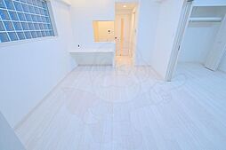 ORSUS新大阪 6階1LDKのリビング/ダイニング