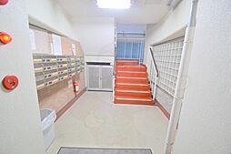 8 / 12