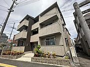 立花駅より徒歩14分 築9年11ヶ月 3階建の賃貸物件