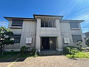 浜寺公園駅より徒歩9分 1階 築23年9ヶ月の賃貸物件