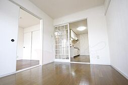 ファースト大浜 3階2DKのリビング/ダイニング