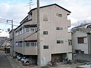 北花田駅より徒歩12分 築34年 4階建の賃貸物件