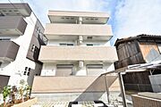 湊駅より徒歩5分 築8年2ヶ月 3階建の賃貸物件