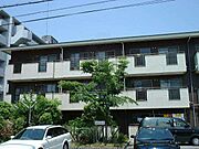 鳳駅より徒歩16分 築32年 3階建の賃貸物件