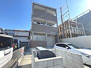 堺東駅より徒歩6分 築5年 3階建の賃貸物件