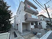 石津川駅より徒歩11分 3階 築1年11ヶ月の賃貸物件