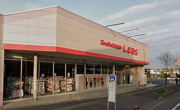 ファッションセンターしまむら坂田店【900ｍ】