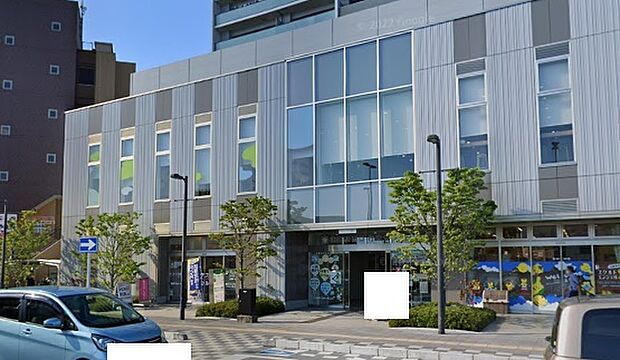 蓮田市蓮田駅西口行政センター【650ｍ】
