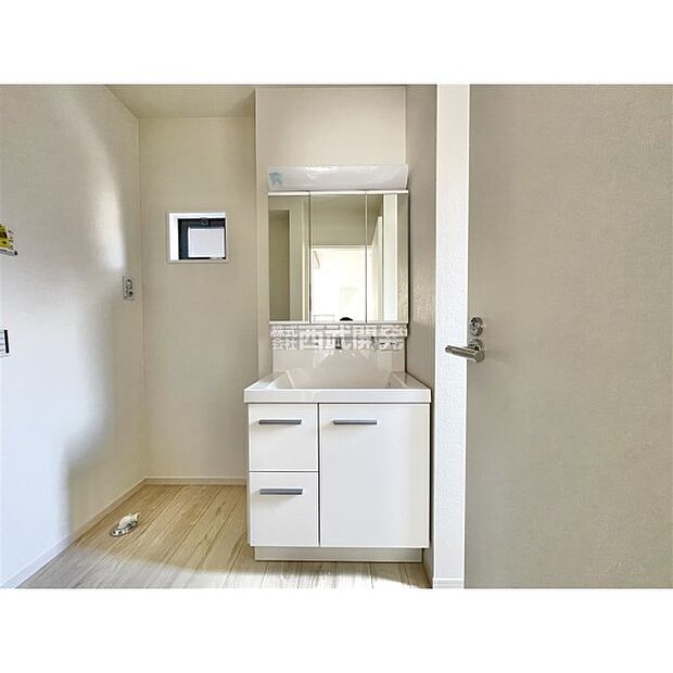 上質な洗面空間がゆとりの時間を演出