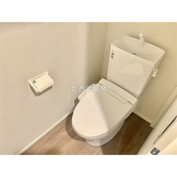 いつも綺麗に清潔に。洗浄機能付きトイレです。