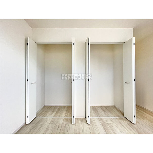 たっぷりの収納スペースで快適に暮らせそうですね