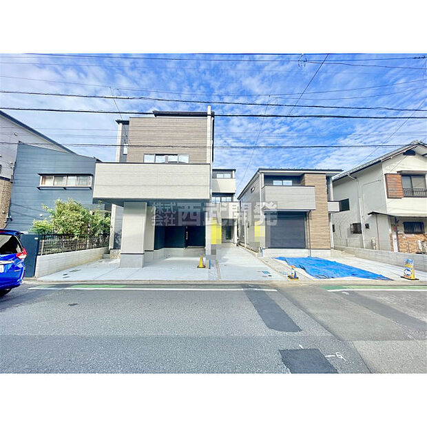 全棟完成いたしました。ごゆっくりとご見学いただけます。（現地全体）