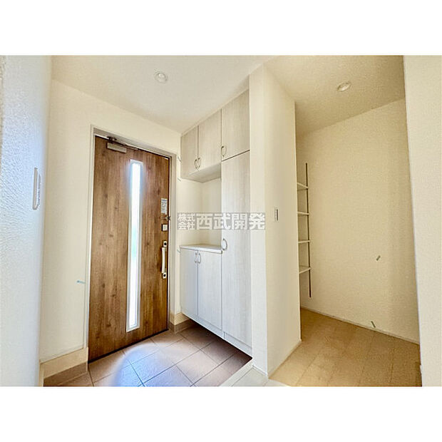 シューズＢＯＸはブーツやサンダルもたっぷり収納できます