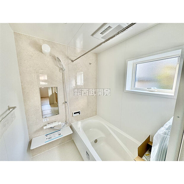 一日の疲れを癒してくれる浴室は浴室乾燥機付