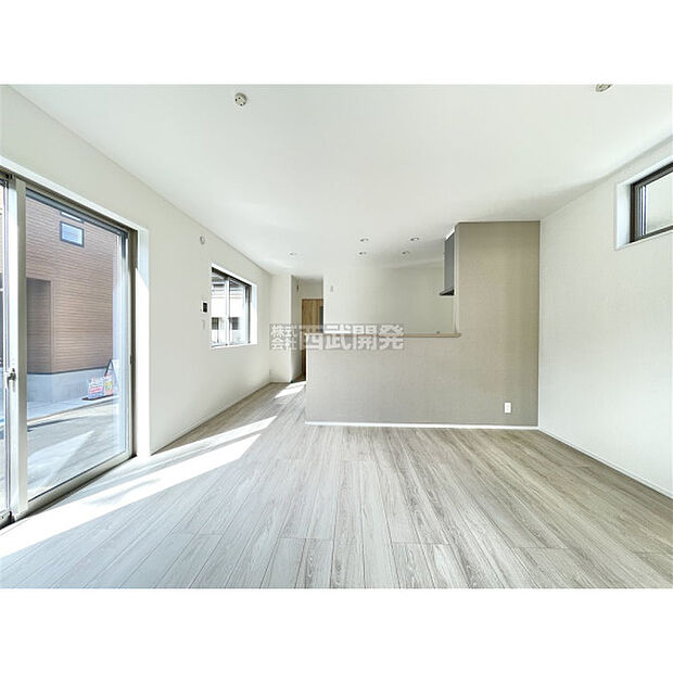 ＬＤＫは家族みんなの快適空間です。お食事したりおしゃべりしたり、家族の絆を育むセントラルスペースです。