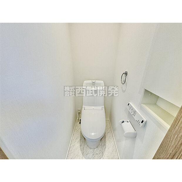 いつも綺麗に清潔に。洗浄機能付きトイレです。