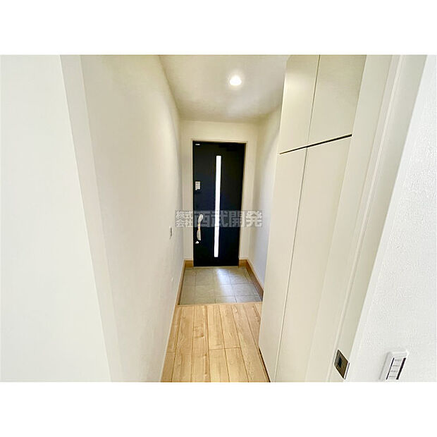 シューズＢＯＸはブーツやサンダルもたっぷり収納できます