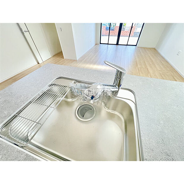 スイッチひとつで切り替え可能、いつでも綺麗な水が飲めます