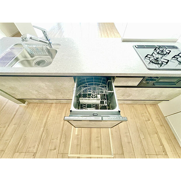 環境にも手にも優しい食器洗い乾燥機付