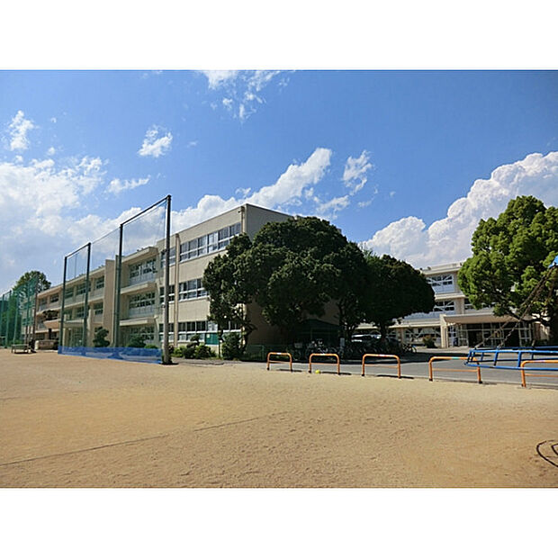 清進小学校