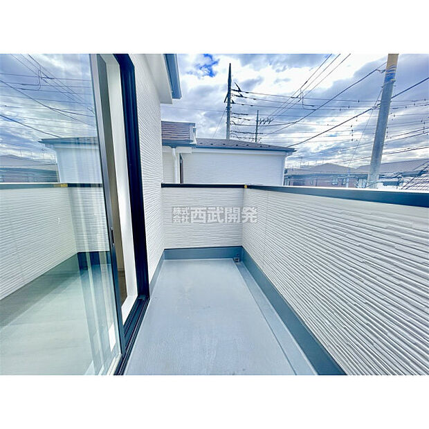 南向きのバルコニーは洗濯物も良く乾きます