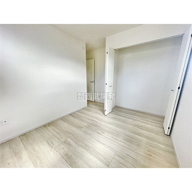 部屋ごとに設けた収納は住みやすさへのこだわり