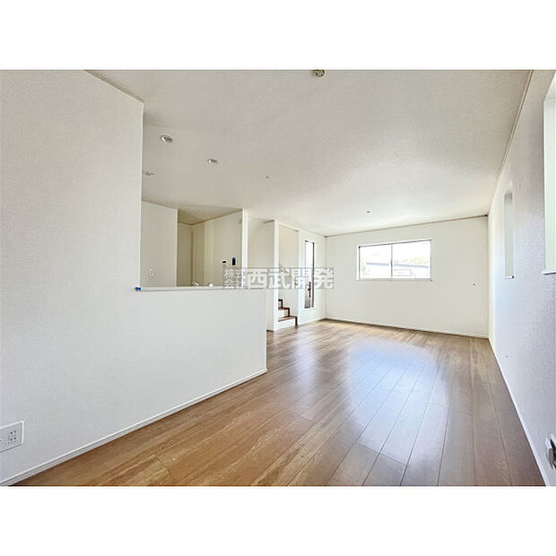 溢れる陽光でご家族の笑顔も輝く