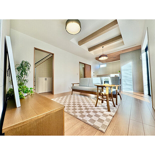 ＬＤＫは家族みんなの快適空間です。お食事したりおしゃべりしたり、家族の絆を育むセントラルスペースです。