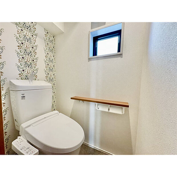 いつも綺麗に清潔に。洗浄機能付きトイレです。