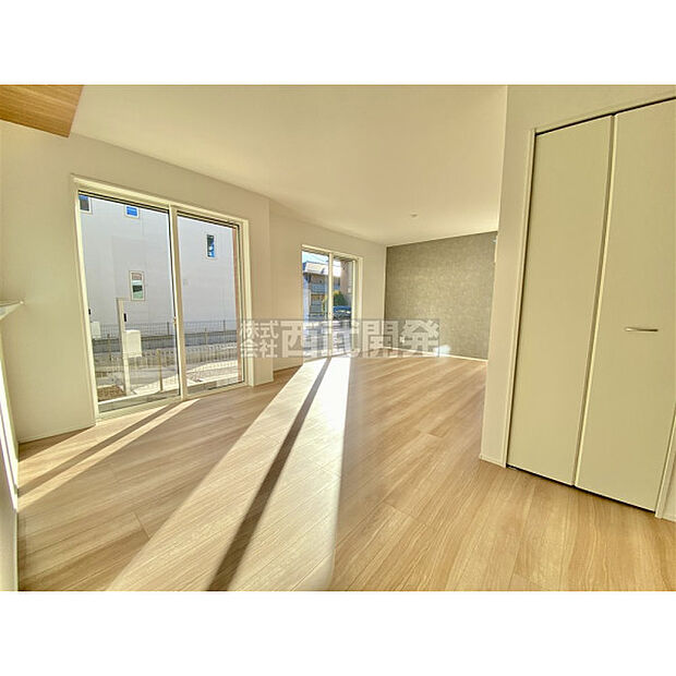 ＬＤＫは家族みんなの快適空間です。お食事したりおしゃべりしたり、家族の絆を育むセントラルスペースです。